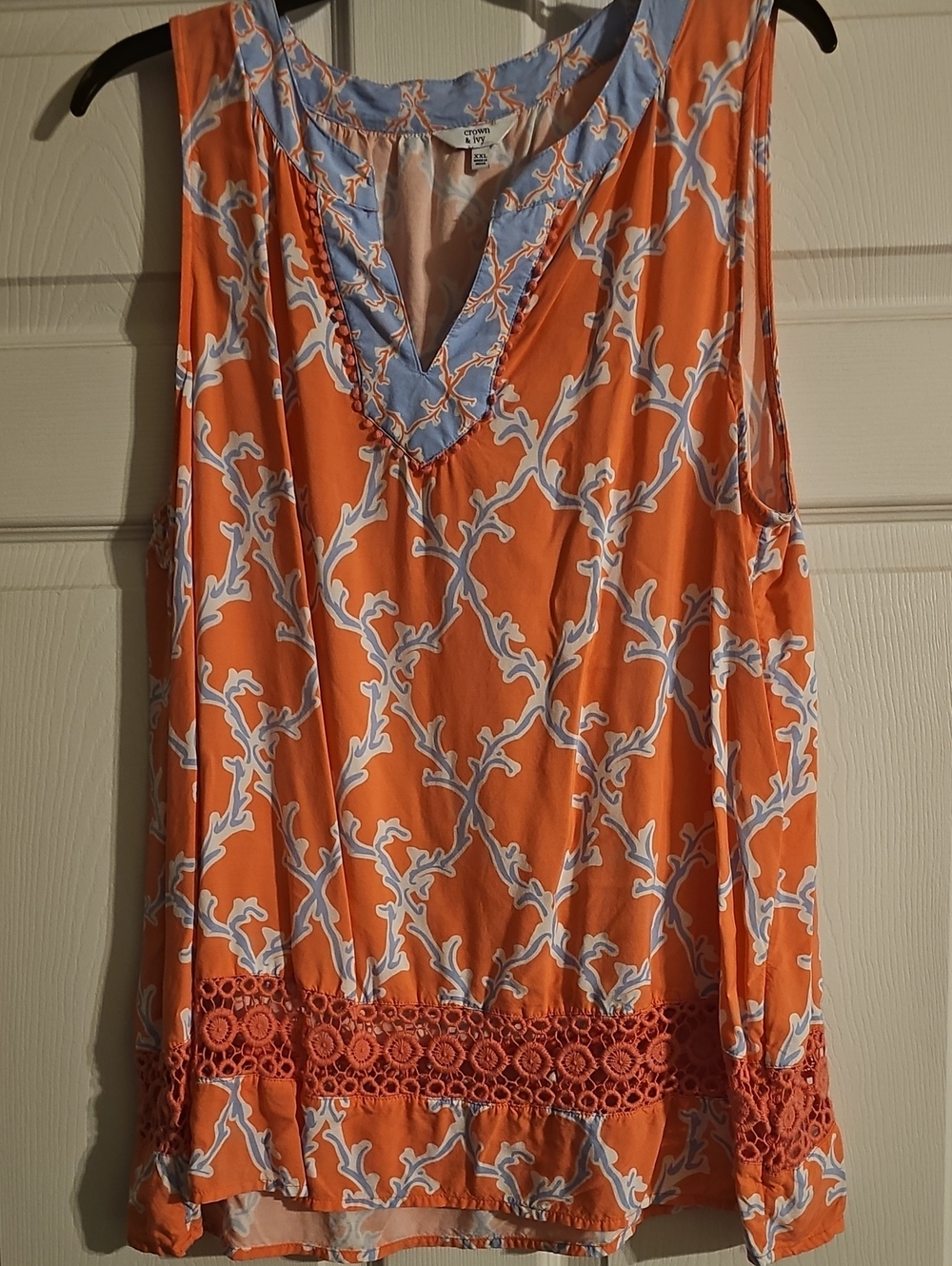 crown & ivy Orange Printed Sleeveless V-Neck Camisole with Blue Trim